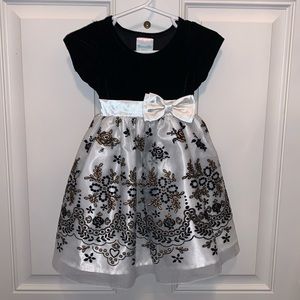 Nannette,12-18mo,Beautiful Black & Ivory Appliquéd Dress,Special Events/Holidays